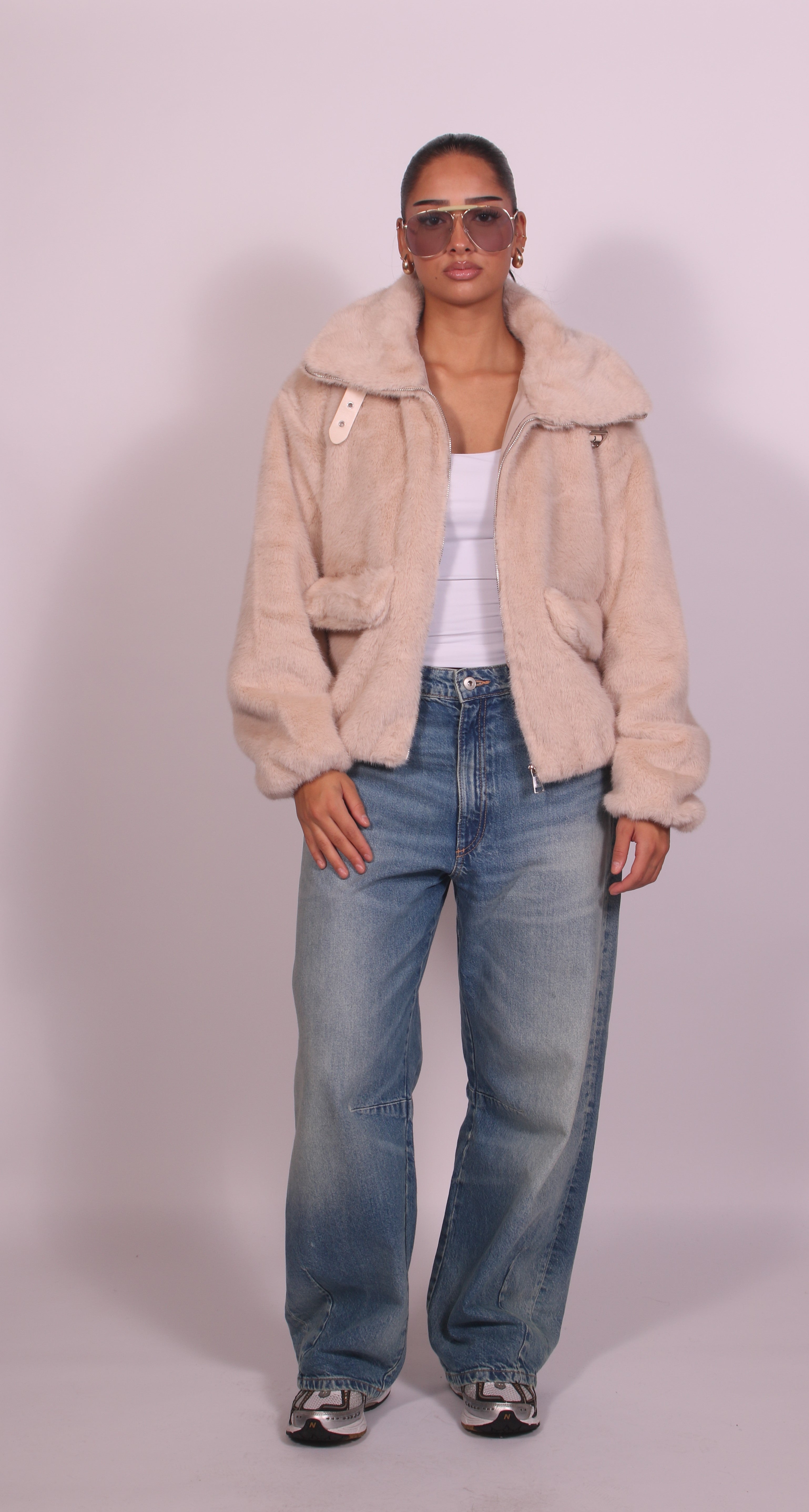 Faux fur bomber beige